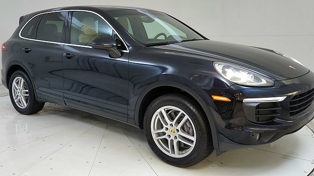 2016 Porsche Cayenne  