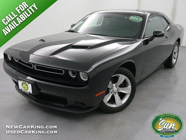 2017 Dodge Challenger SXT 