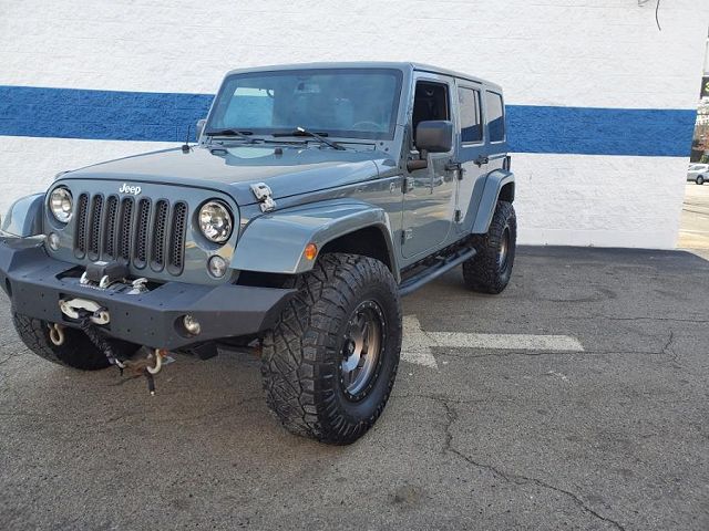 2014 Jeep Wrangler Sahara 