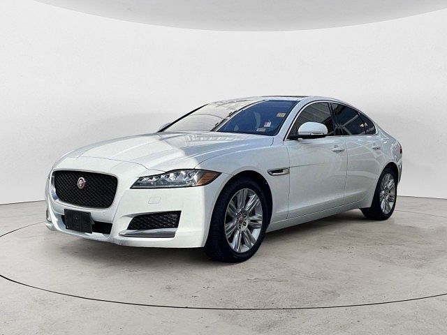 2017 Jaguar XF Premium 35t