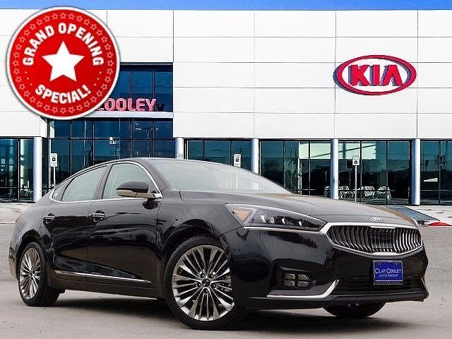 2017 Kia Cadenza Limited 