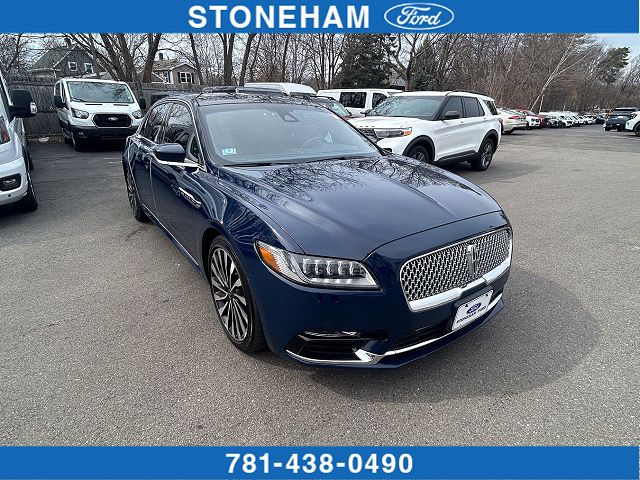 2017 Lincoln Continental Black Label