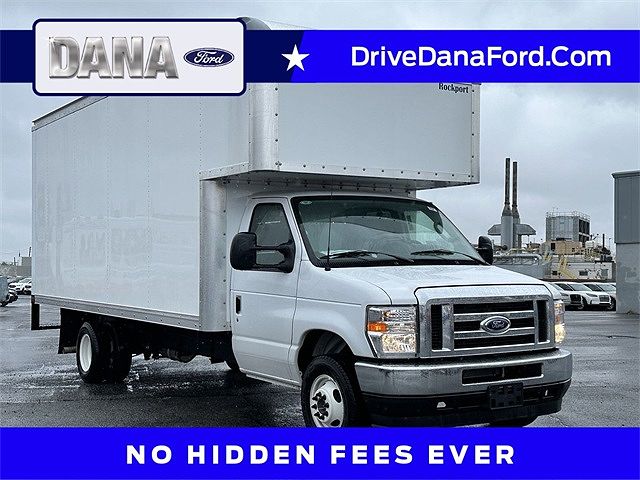 2024 Ford Econoline E-450 