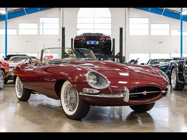 Jaguar XK  