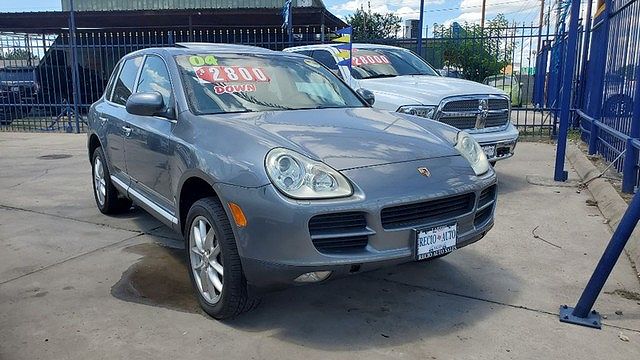 2004 Porsche Cayenne S 