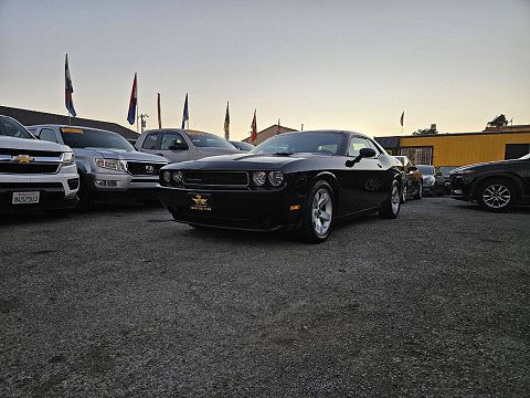 2012 Dodge Challenger SXT