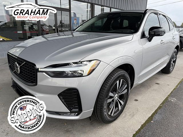 2024 Volvo XC60 B5 Core Dark Theme