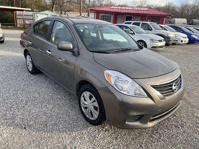 2012 Nissan Versa S 