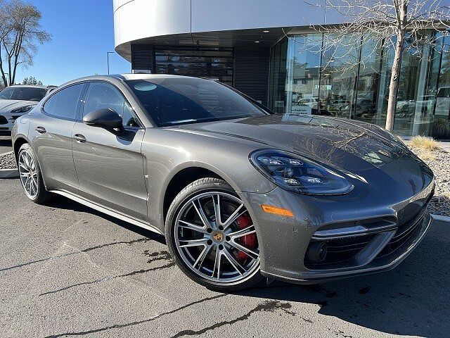 2018 Porsche Panamera Turbo 