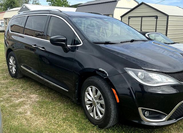 2018 Chrysler Pacifica Touring-L 