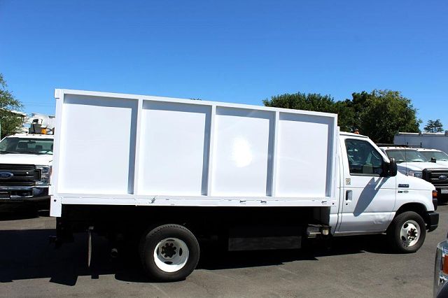2011 Ford Econoline E-450 