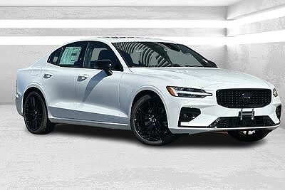 2024 Volvo S60 B5 Plus Black Edition