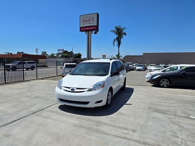 2009 Toyota Sienna LE