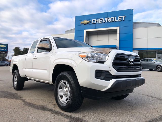 2017 Toyota Tacoma SR