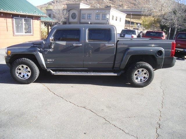 2009 Hummer H3T Alpha 