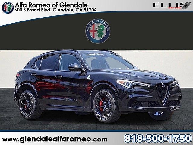 2023 Alfa Romeo Stelvio Quadrifoglio 