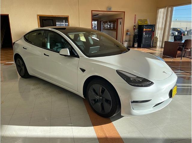 2022 Tesla Model 3 Long Range 