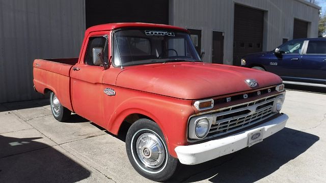 1966 Ford F-100  