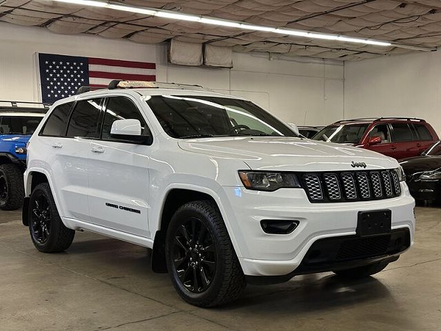 2017 Jeep Grand Cherokee Laredo