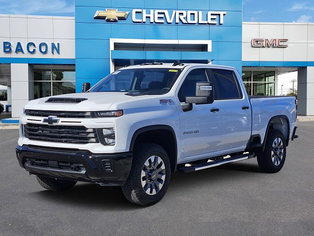 2026 Chevrolet Silverado 2500HD Custom
