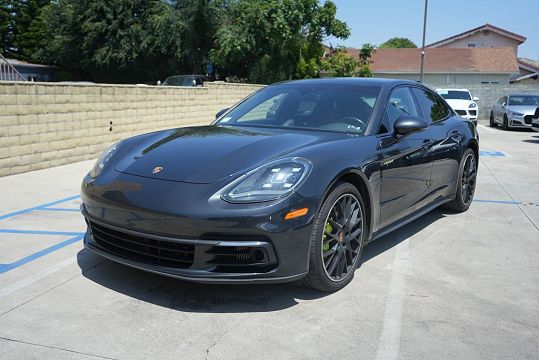 2018 Porsche Panamera E-Hybrid 4