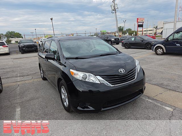 2014 Toyota Sienna LE