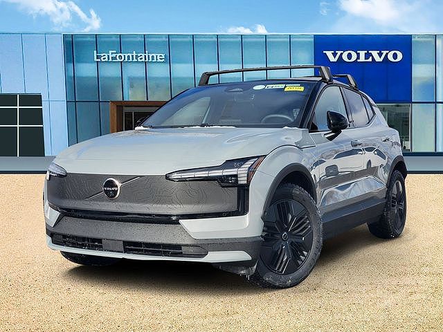 2026 Volvo EX30 Cross Country Twin Ultra