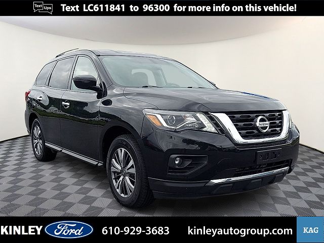 2020 Nissan Pathfinder SV 
