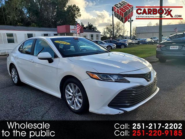 2019 Toyota Camry XLE 
