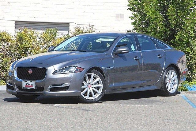 2016 Jaguar XJ R-Sport 