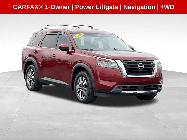 2022 Nissan Pathfinder SL