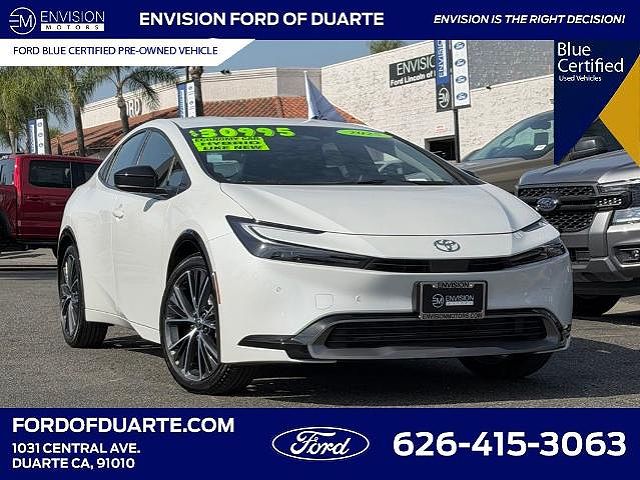 2025 Toyota Prius XLE