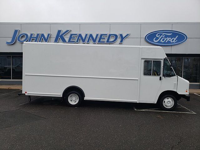 2023 Ford Econoline E-450 
