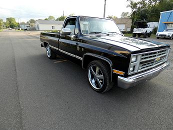1986 Chevrolet C/K 10 en venta en Lansing, MI Image 