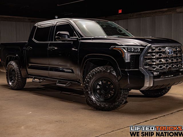 2024 Toyota Tundra Platinum HV