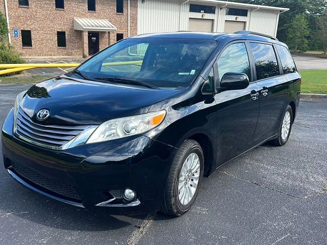 2016 Toyota Sienna XLE