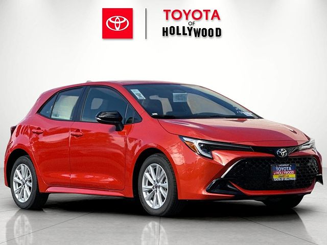 2026 Toyota Corolla Hatchback SE