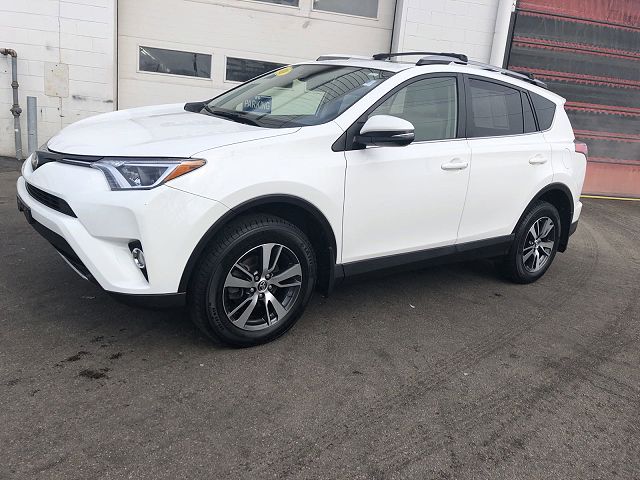 2018 Toyota RAV4 XLE 
