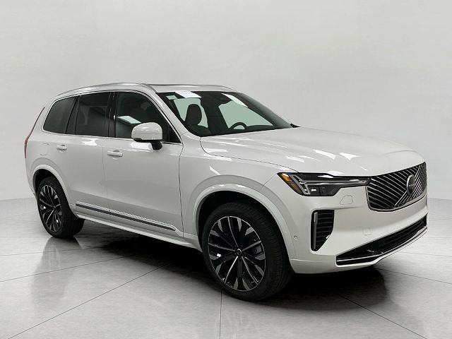 2026 Volvo XC90 B6 Plus 7P