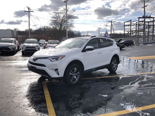 2018 Toyota RAV4 XLE 