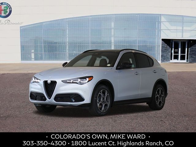 2025 Alfa Romeo Stelvio Sprint