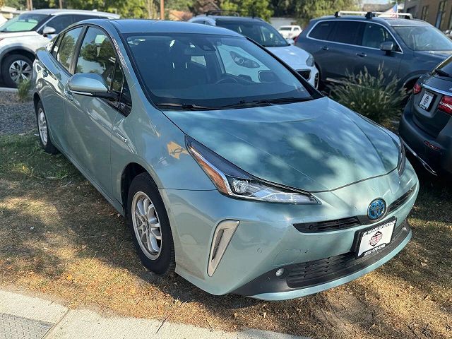 2019 Toyota Prius LE