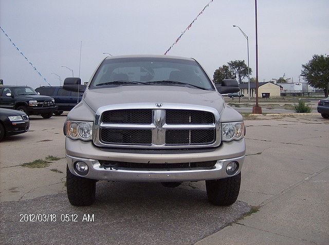 2005 Dodge Ram 2500 SLT 