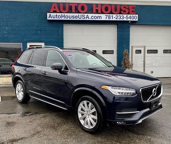 2016 Volvo XC90 T6 Momentum 