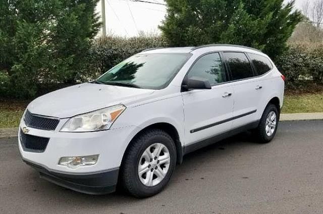 2010 Chevrolet Traverse LS 