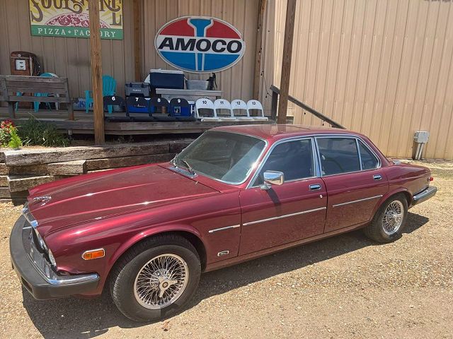 1985 Jaguar XJ Vanden Plas 