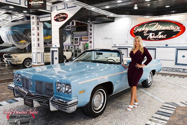1975 Oldsmobile Delta 88  