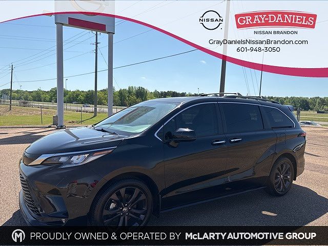 2022 Toyota Sienna XSE 