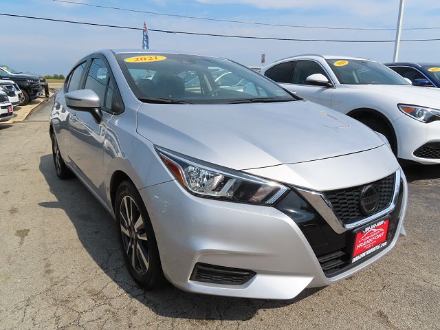 2021 Nissan Versa SV 