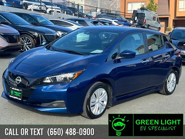 2025 Nissan LEAF S